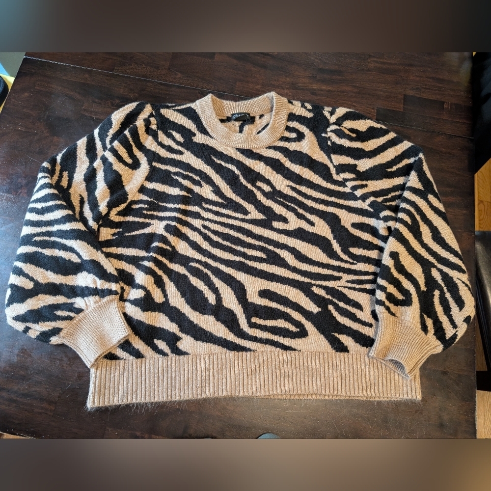City Chic Zebra Print Sweater w/ Puff Sleeve, Women's L/20, So Soft!